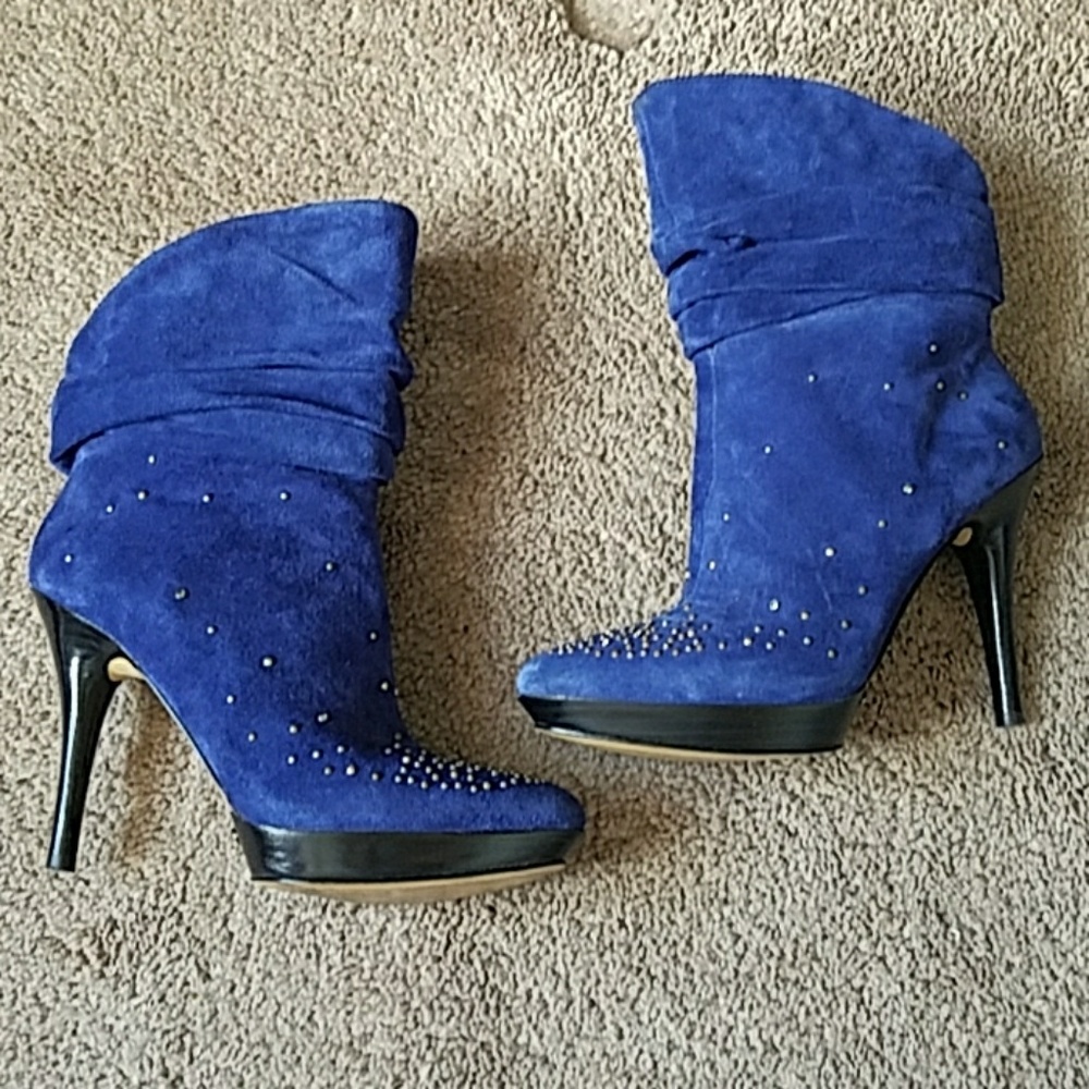 Nine West blue suede embellished booties